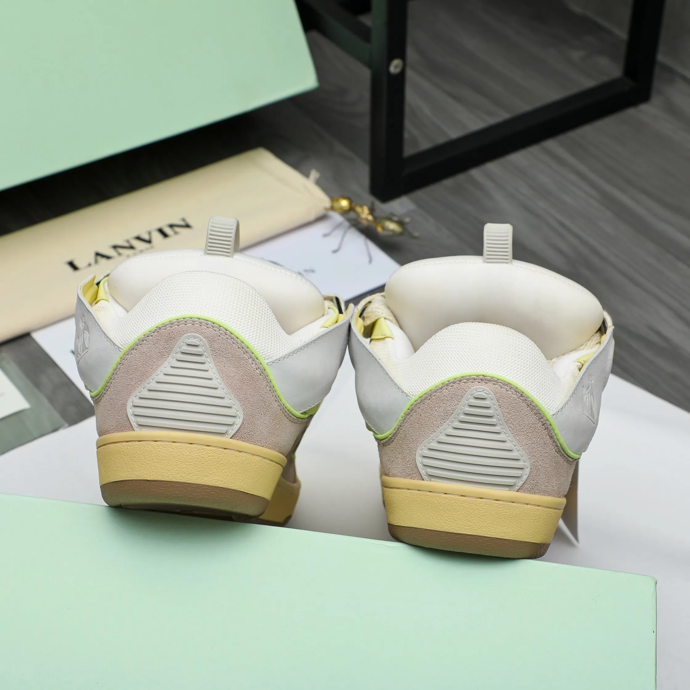 Men's shoes 💰740 [Lanvin] Lanvin high-end quality original couple's casual shoes - Upper: imported pebbled cowhide stitched with breathable mesh - Lining: Lycra elastic lining - Outsole: original rubber outsole - Super high quality control·Fine workmanship: highlighted (high-end·luxury·grade) -Size: 36-45 (45 can be customized)